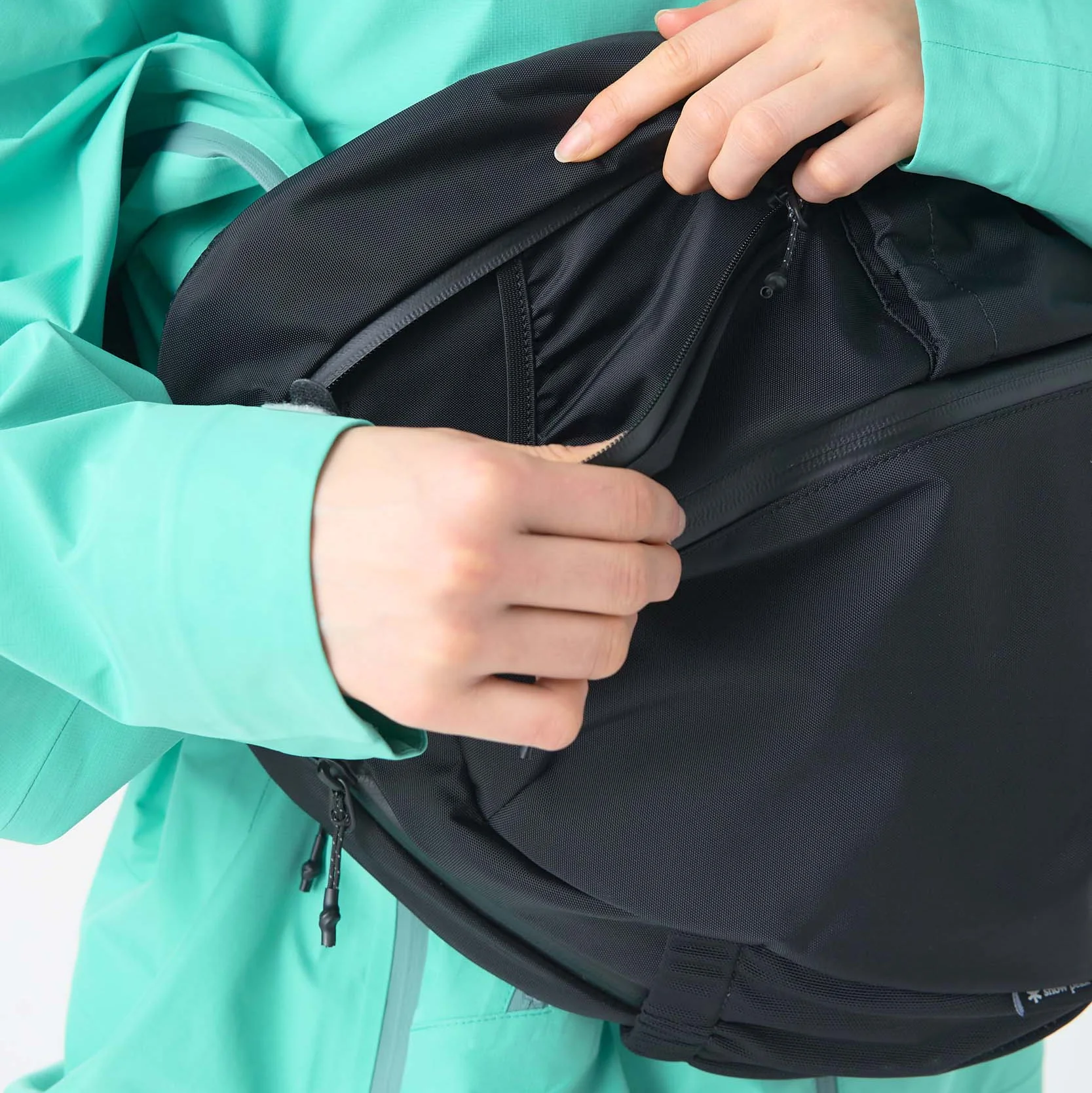 Anywhere Multi Shoulder Bag - Image 8