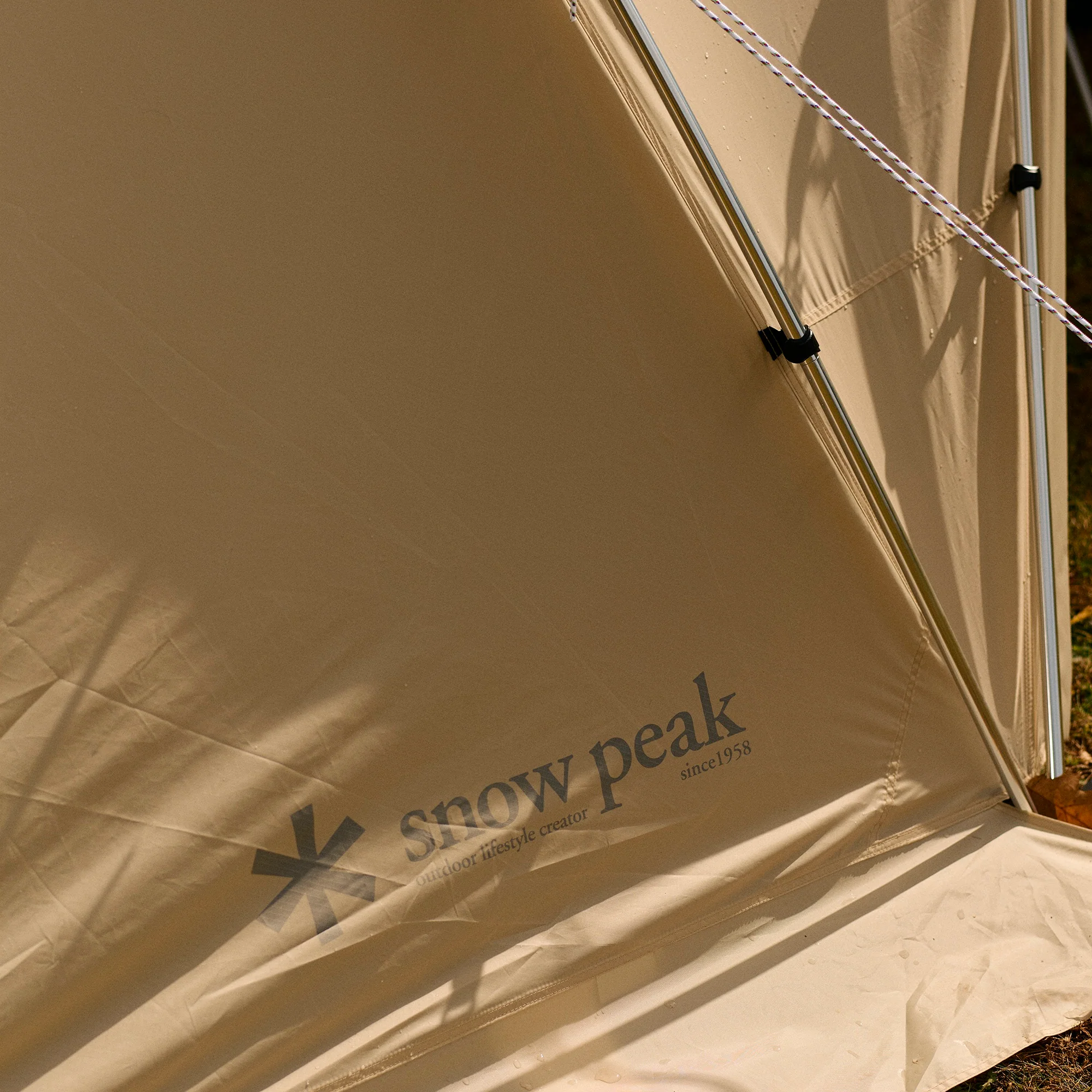 Land Nest Shelter in Ivory - Image 16