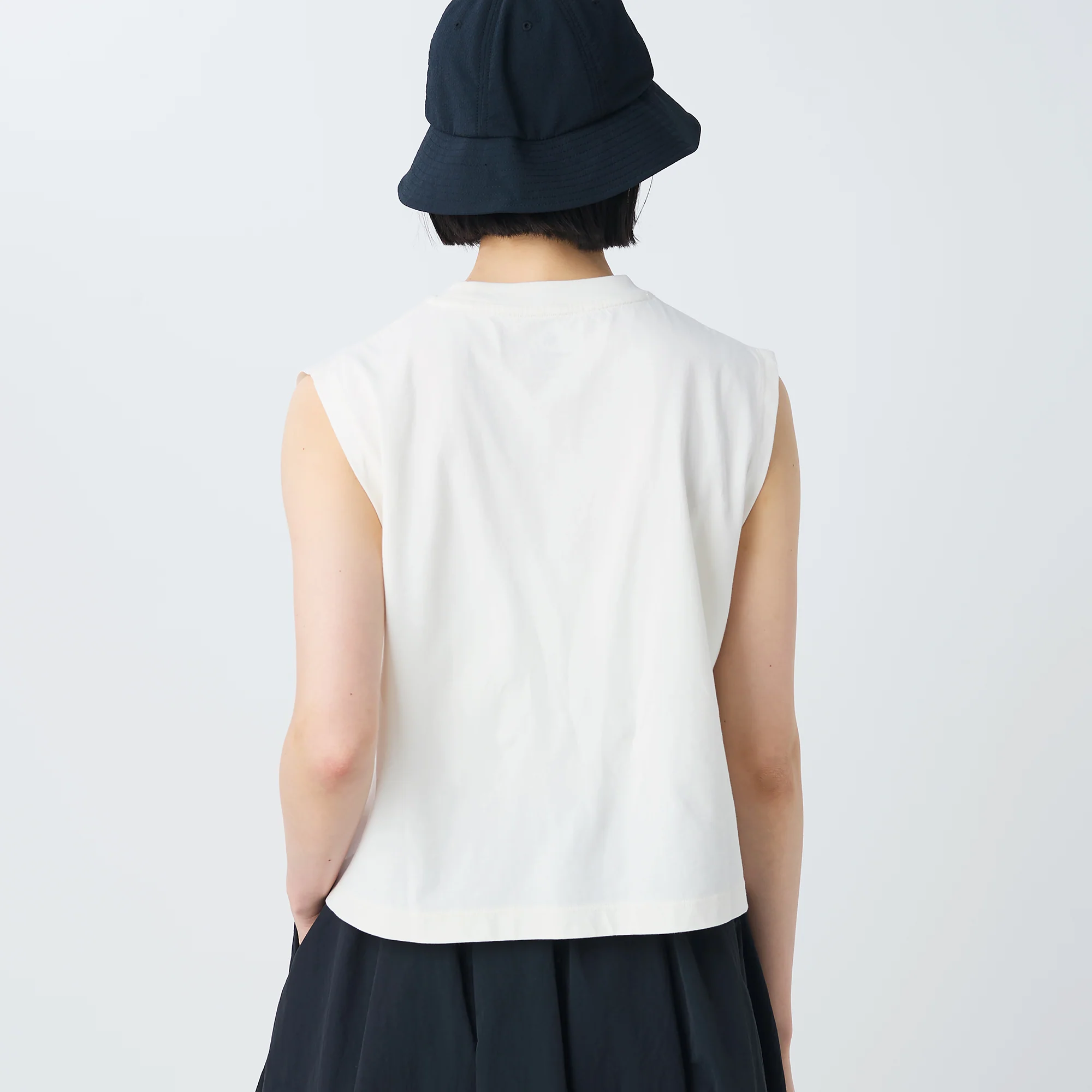 OG Mercerized Sleeveless T-Shirt - Image 14