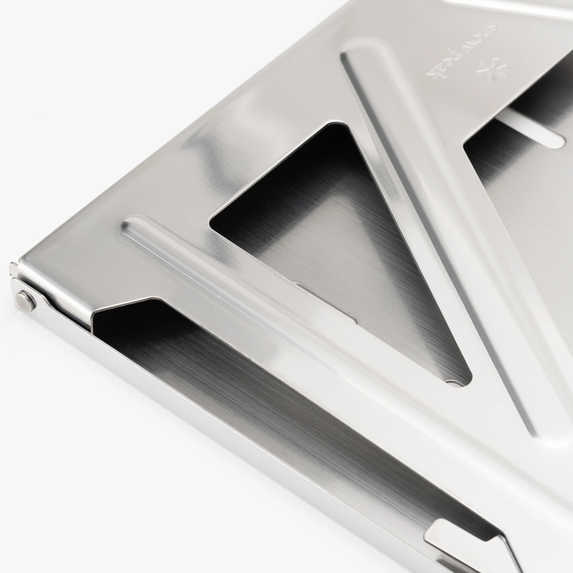 Shallow IGT Hanging Shelf - Image 8
